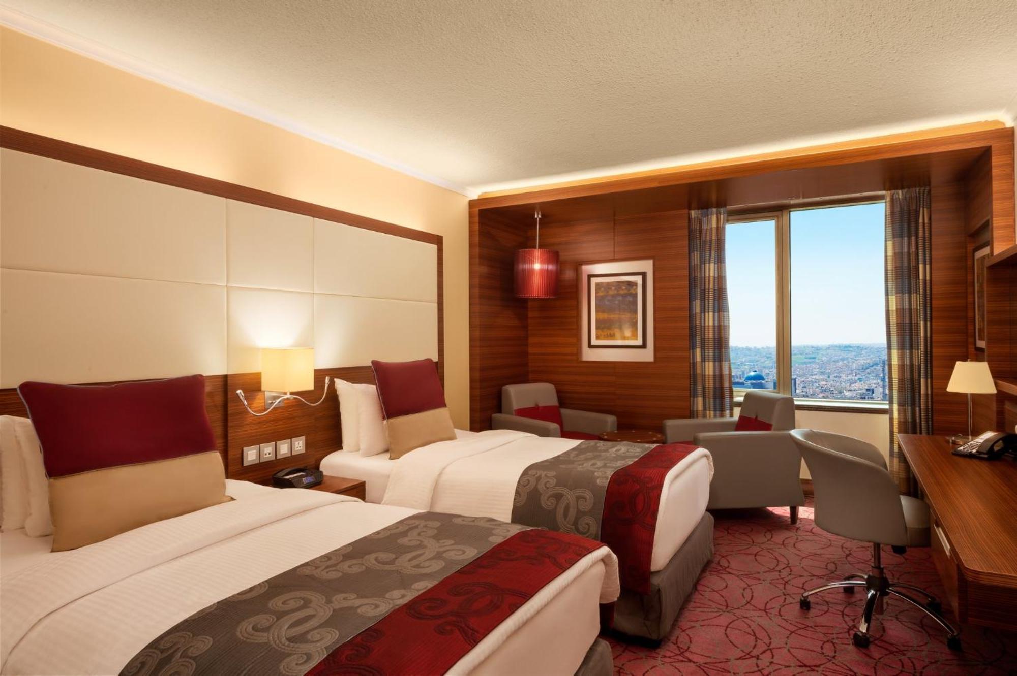 Hotel Crowne Plaza Amman By Ihg Exterior foto
